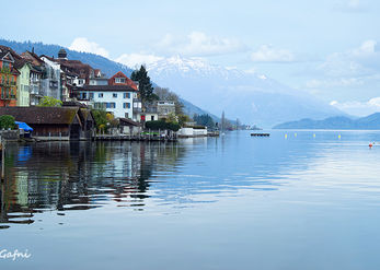 Between a lake and a cloud